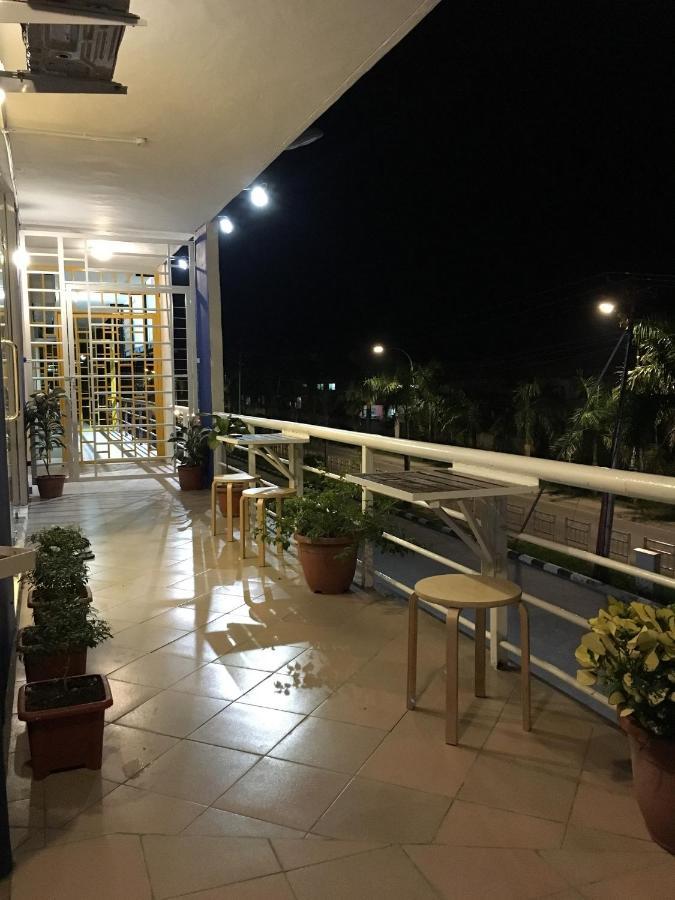 Ae Semporna Guesthouse 极潜旅店 Exterior photo