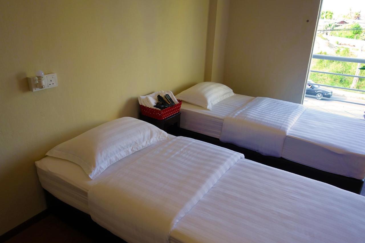 Ae Semporna Guesthouse 极潜旅店 Exterior photo