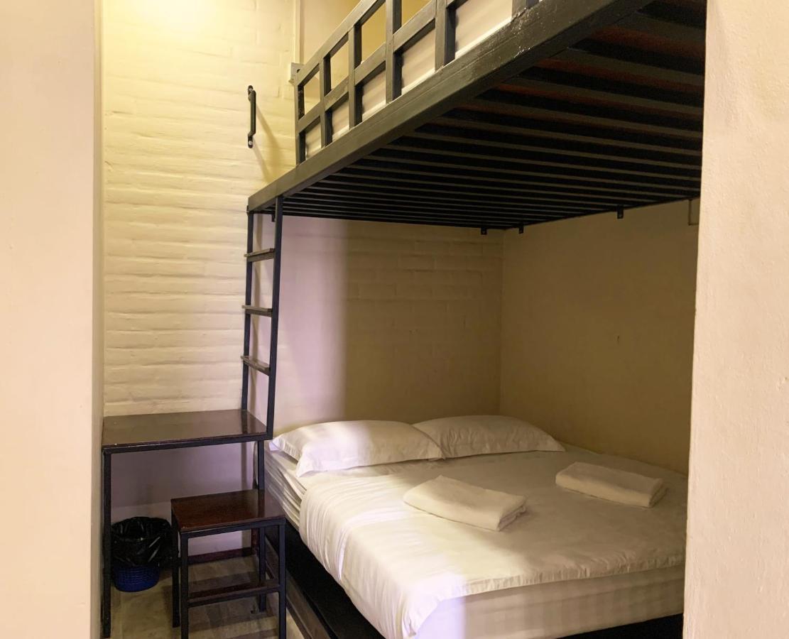 Ae Semporna Guesthouse 极潜旅店 Exterior photo