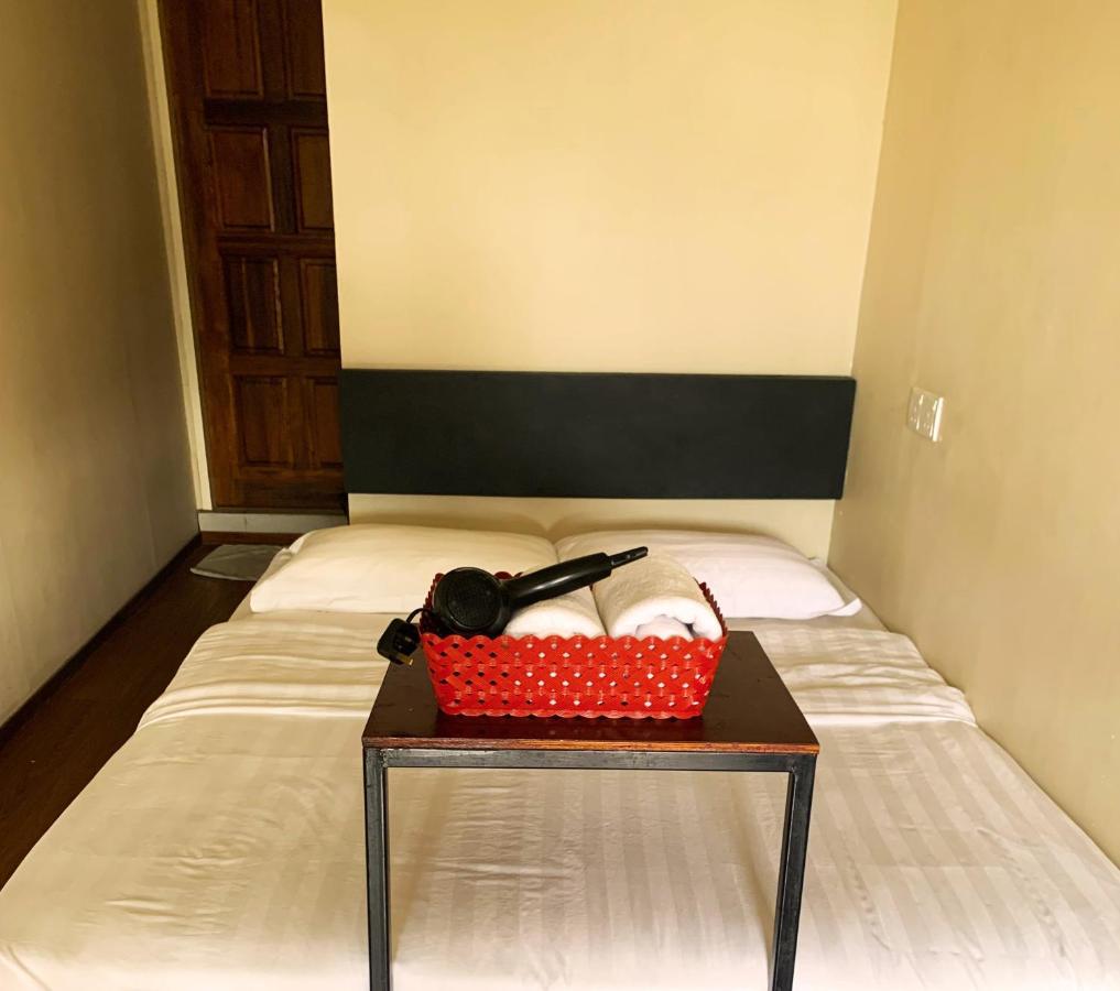 Ae Semporna Guesthouse 极潜旅店 Exterior photo