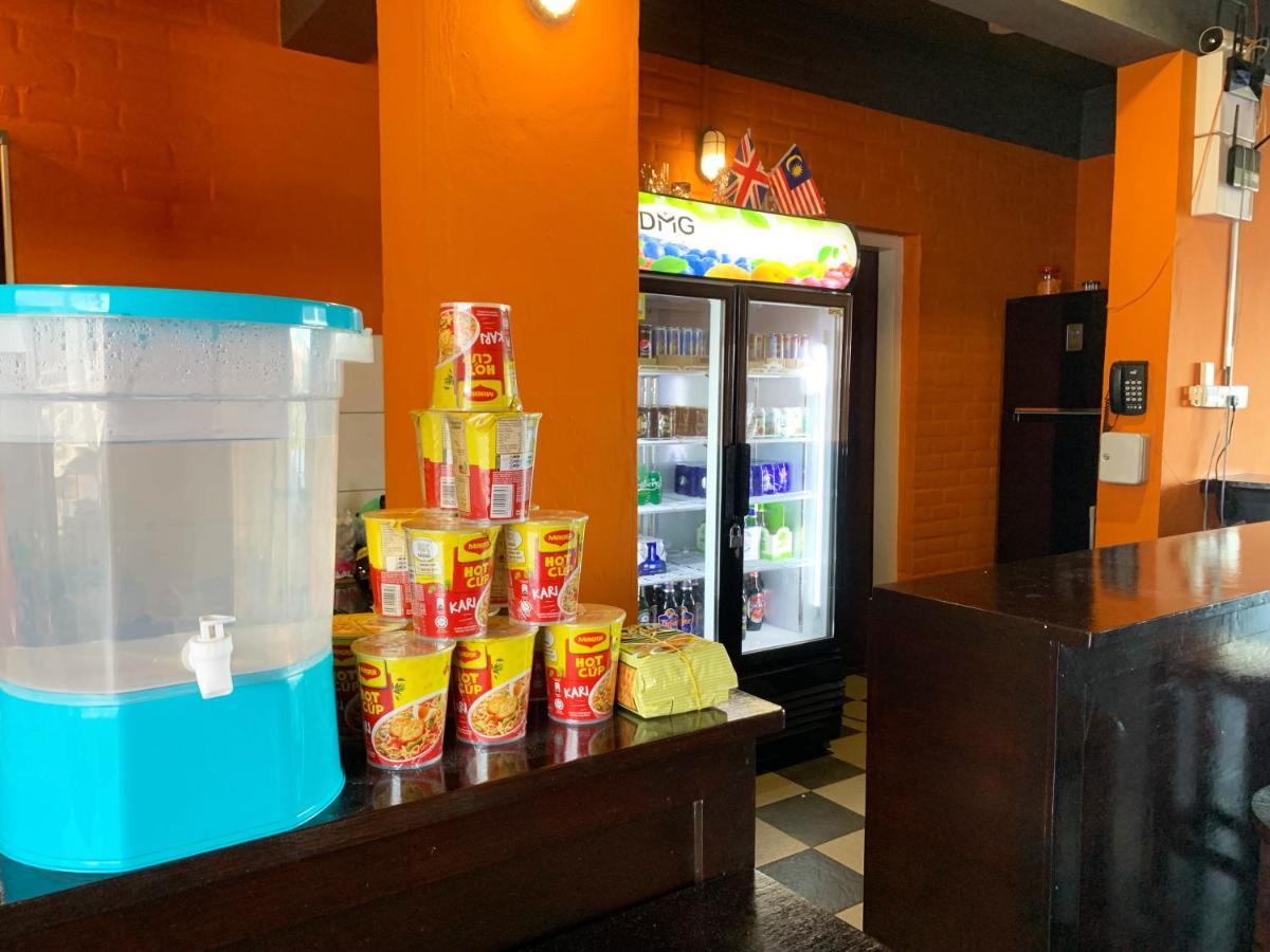 Ae Semporna Guesthouse 极潜旅店 Exterior photo